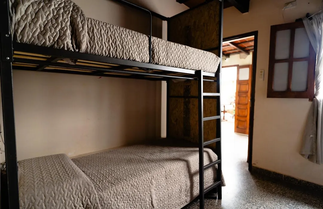 Trotamundos hostel Salta-1